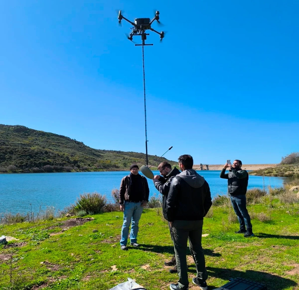Pre-flight preparation of the DJI Matrice 300 RTK with the TOPODRONE AQUAMAPPER NEXTGEN
