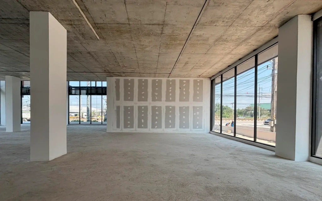 Surveying a construction site for BIM modelling